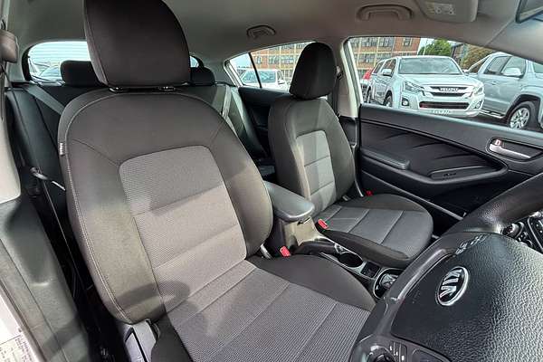 2018 Kia Cerato S YD