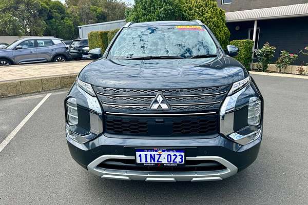 2024 Mitsubishi Outlander LS ZM