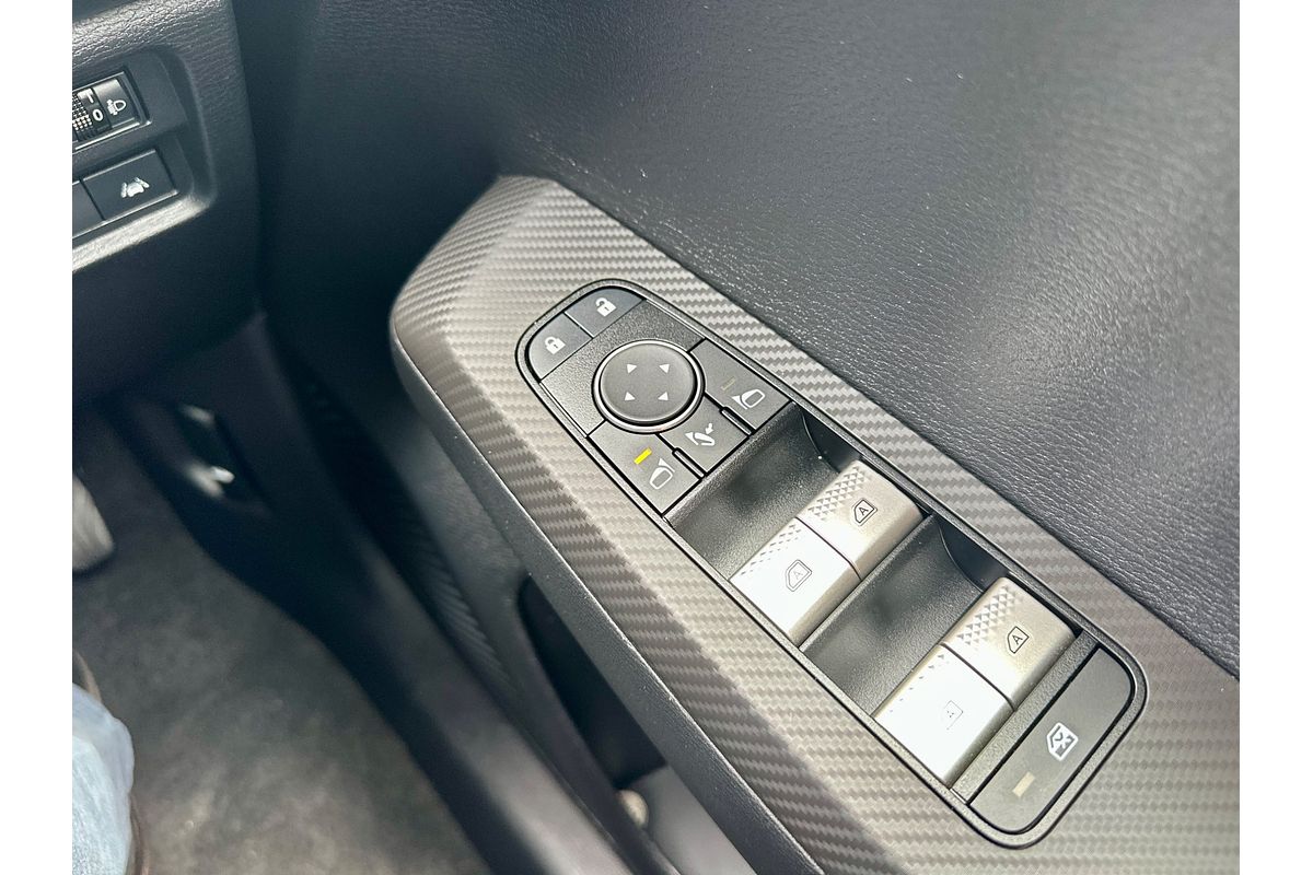 2024 Mitsubishi Outlander LS ZM