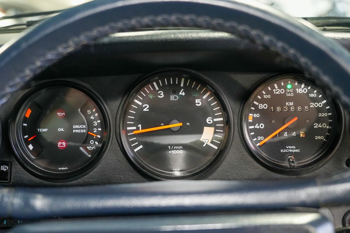 1985 Porsche 911 Carrera