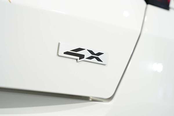 2022 Kia Sorento S MQ4