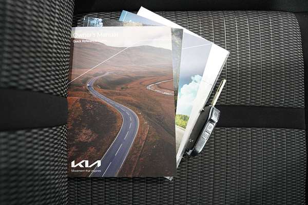 2022 Kia Sorento S MQ4