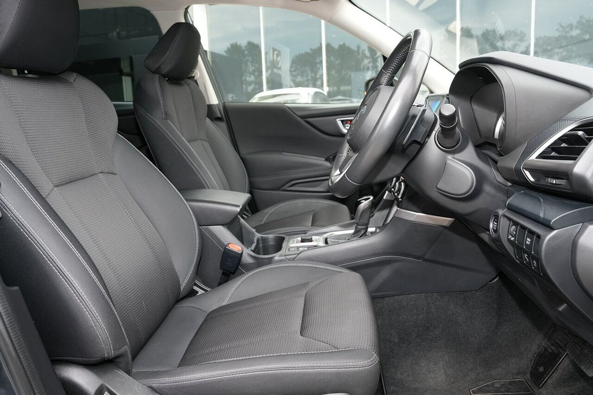 2023 Subaru Forester 2.5i 50 Years Edition S5