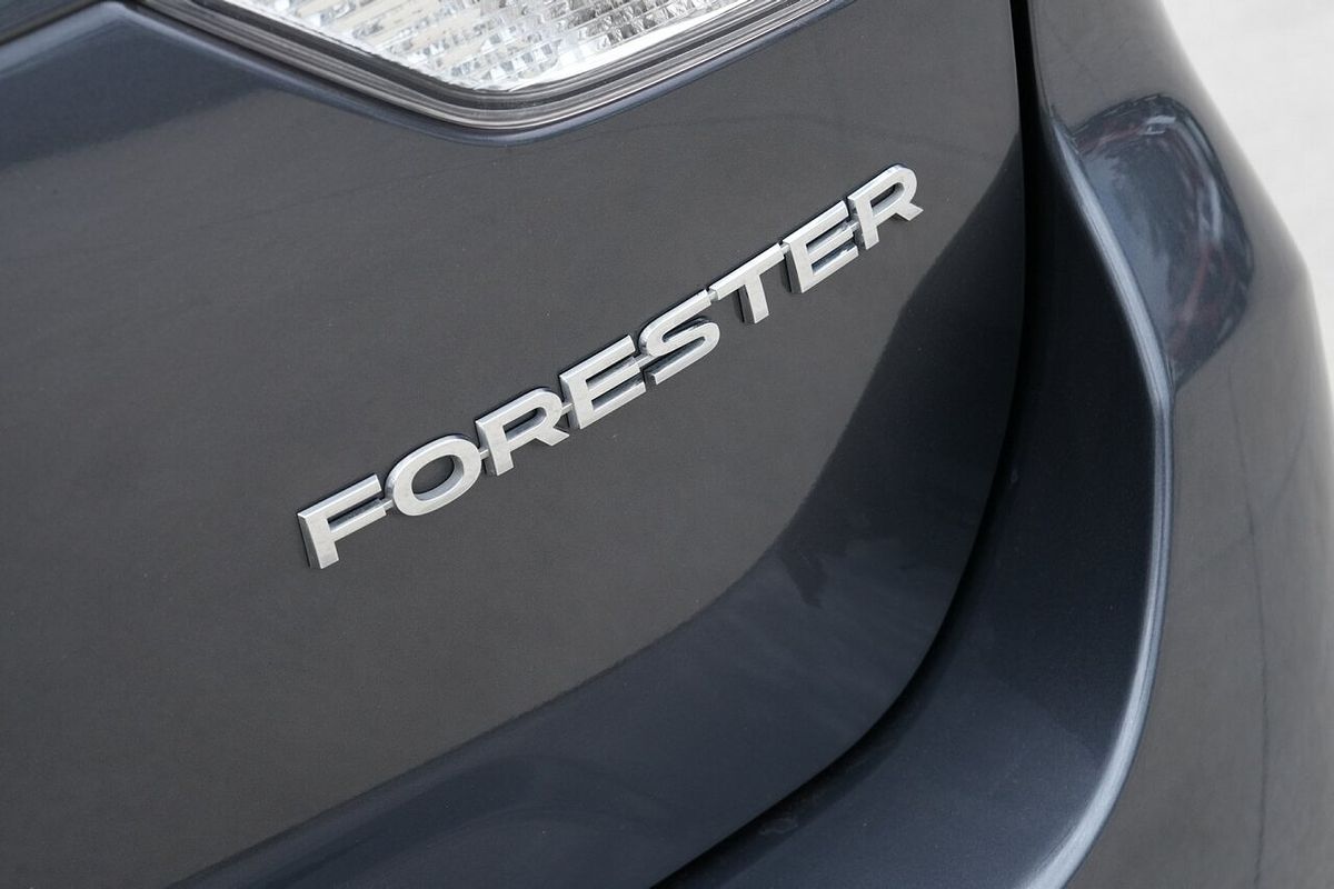 2023 Subaru Forester 2.5i 50 Years Edition S5