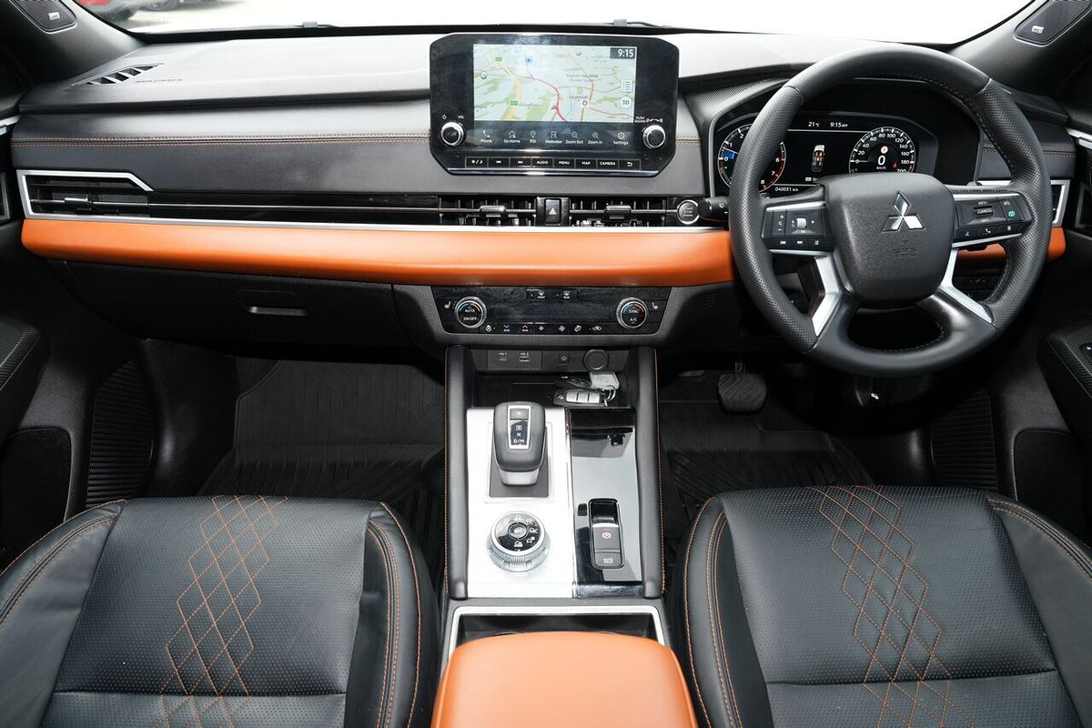 2023 Mitsubishi Outlander Exceed Tourer ZM