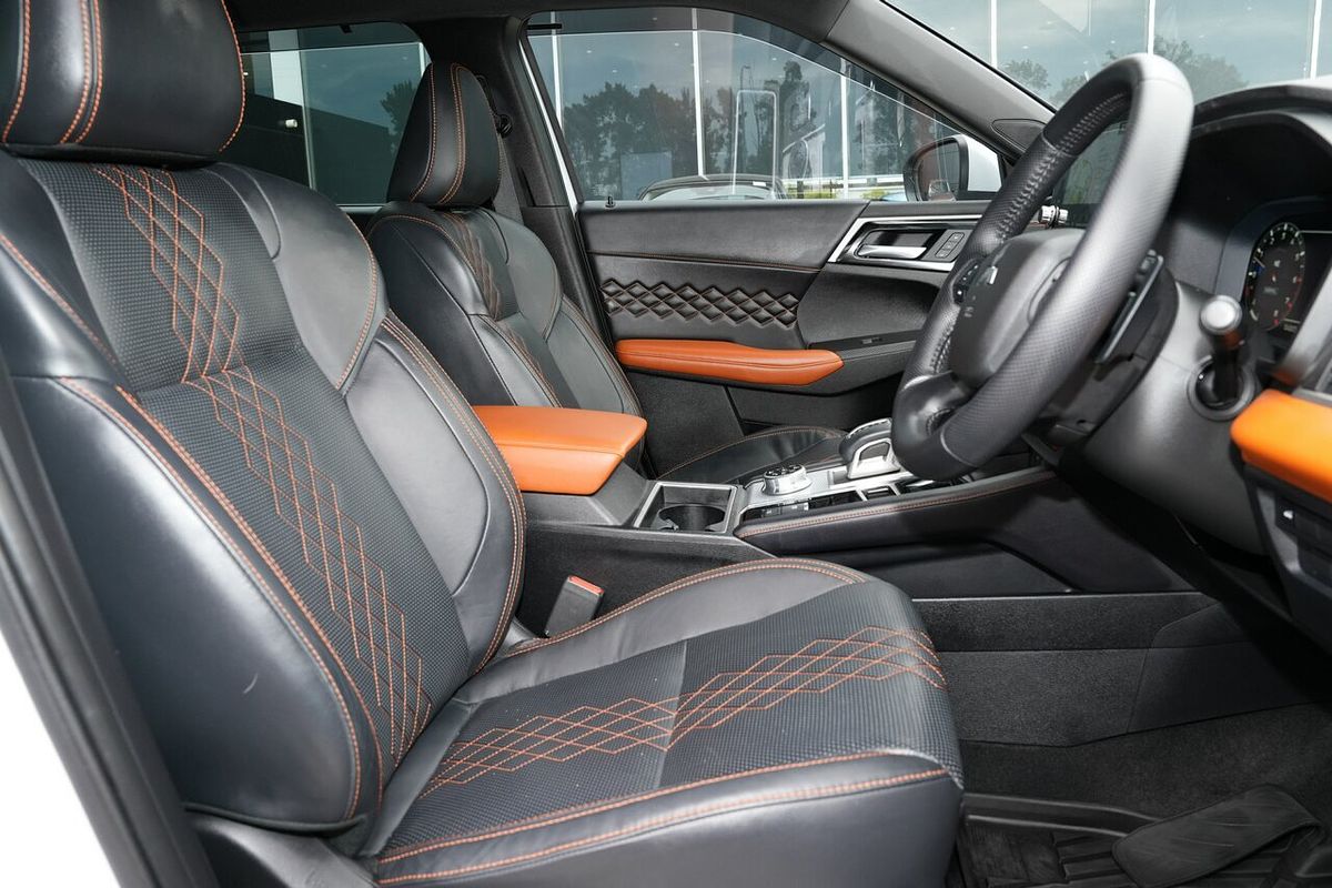 2023 Mitsubishi Outlander Exceed Tourer ZM
