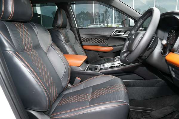 2023 Mitsubishi Outlander Exceed Tourer ZM