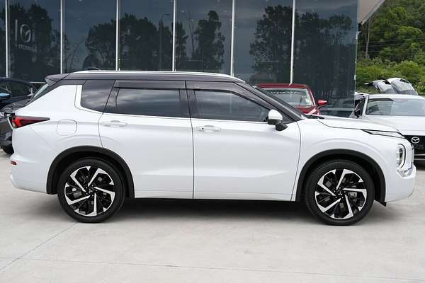 2023 Mitsubishi Outlander Exceed Tourer ZM