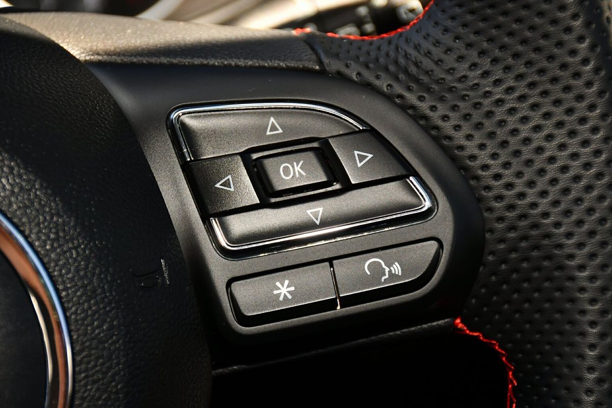 2024 MG ZST Excite