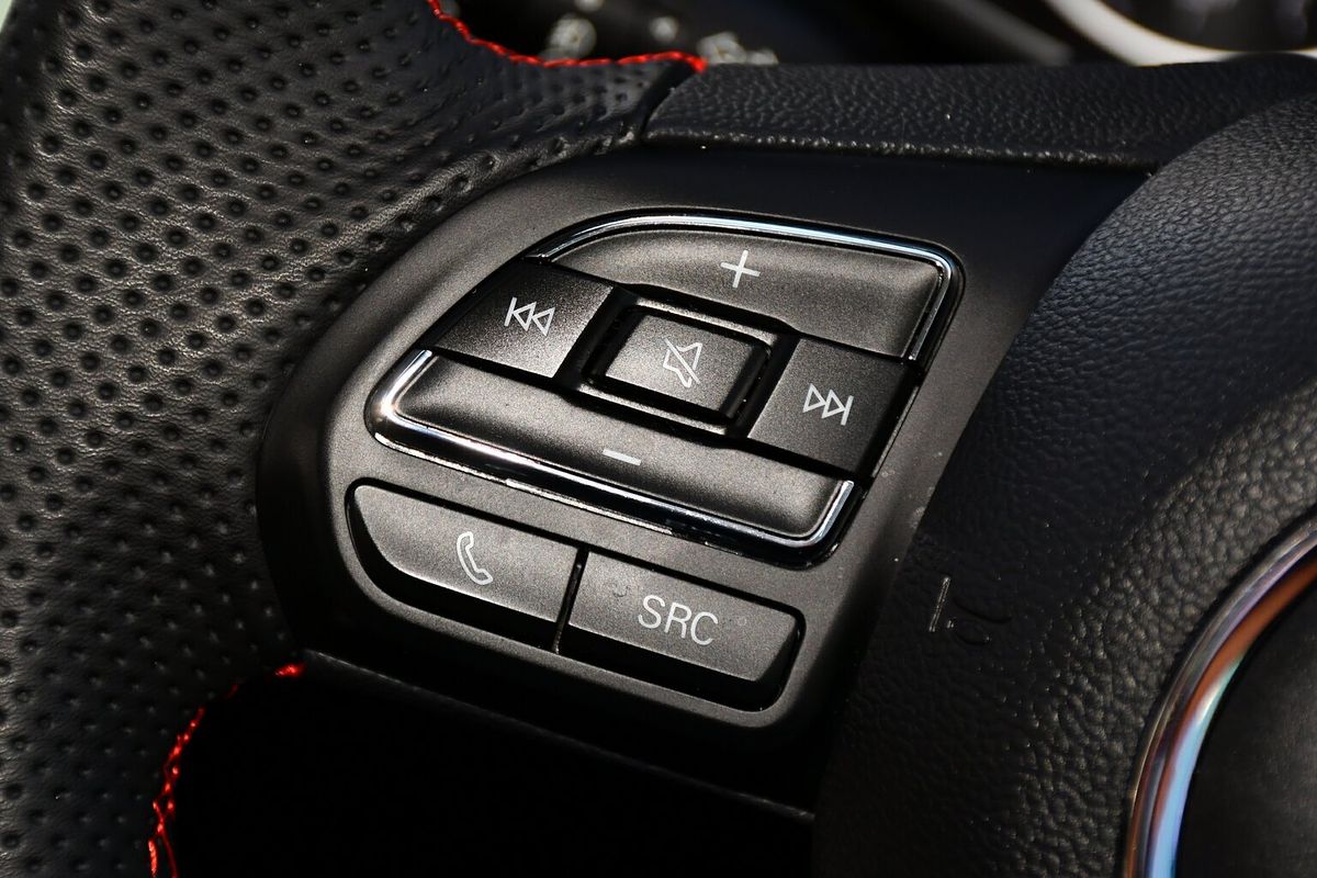 2024 MG ZST Excite