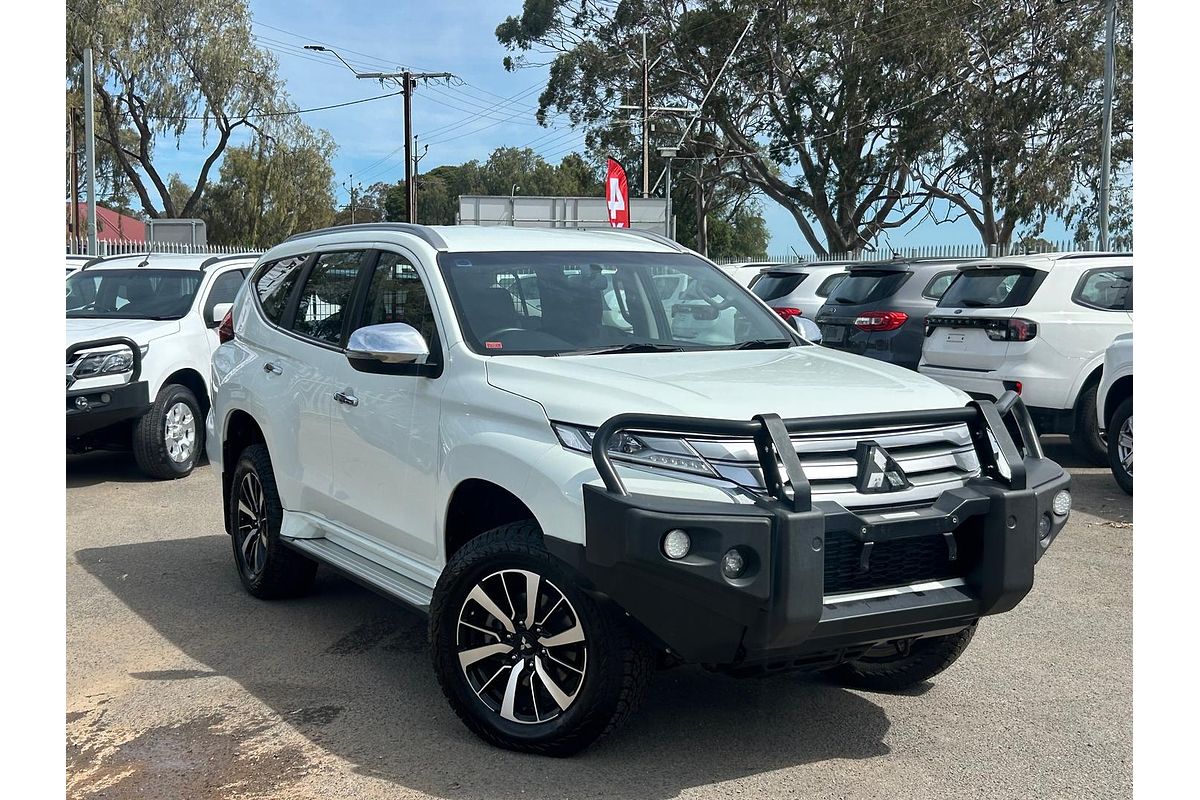 2020 Mitsubishi Pajero Sport GLX QF