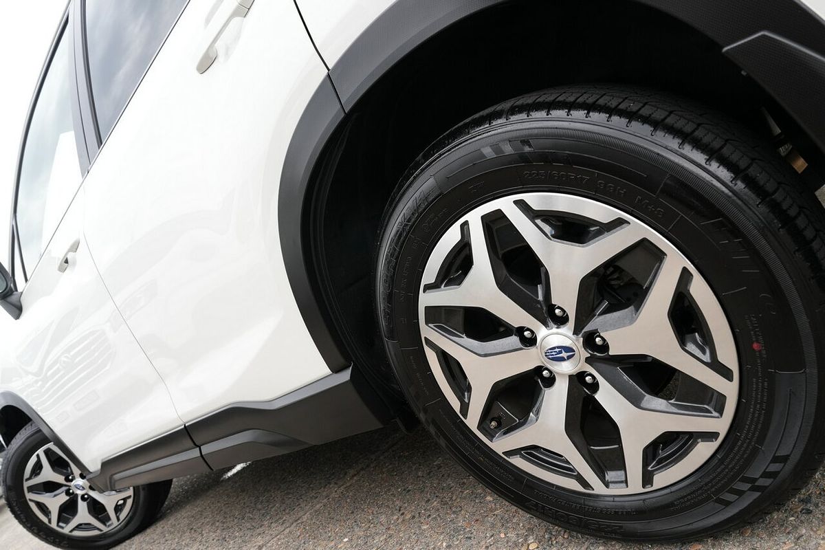 2023 Subaru Forester 2.5i 50 Years Edition S5