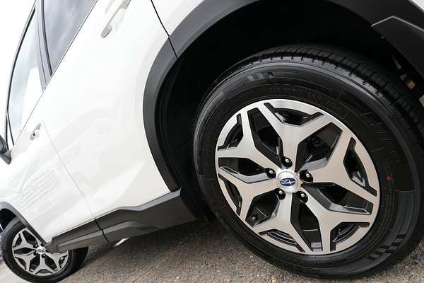 2023 Subaru Forester 2.5i 50 Years Edition S5
