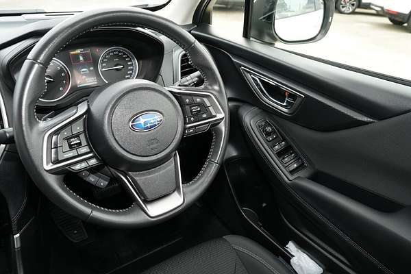 2023 Subaru Forester 2.5i 50 Years Edition S5