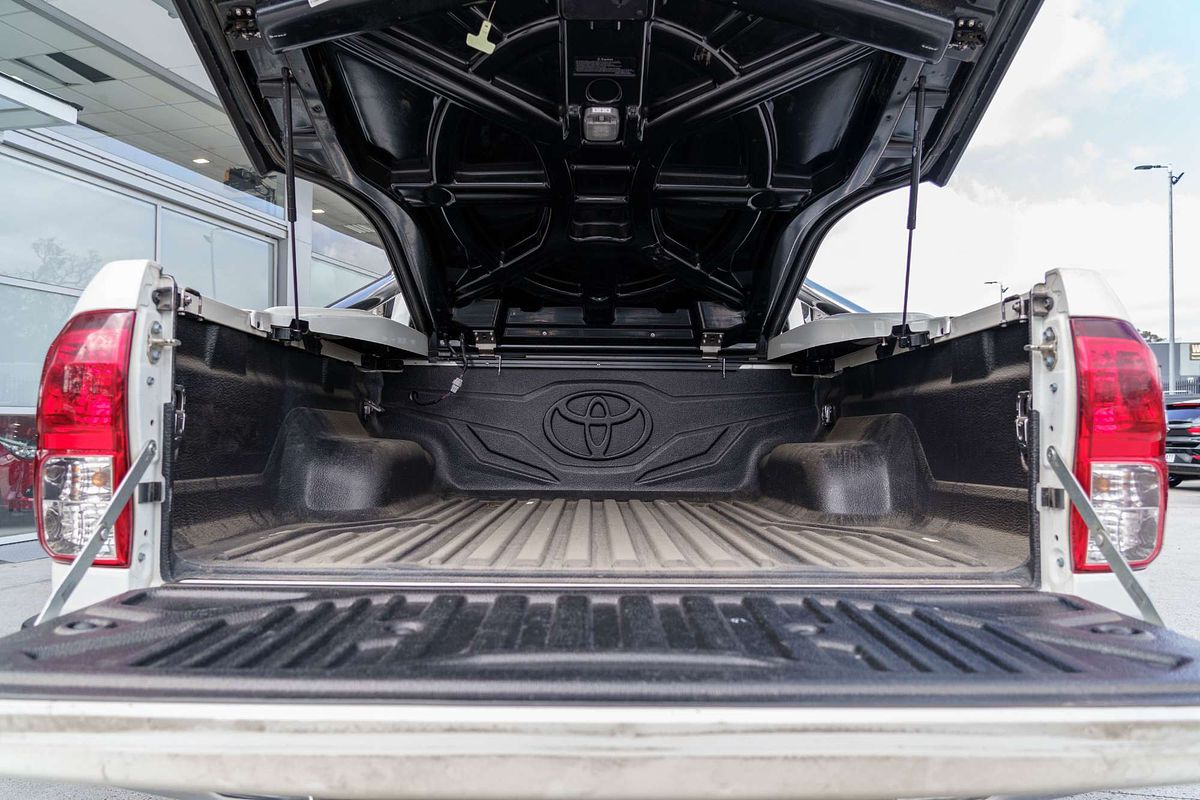 2017 Toyota Hilux SR5 GUN126R 4X4