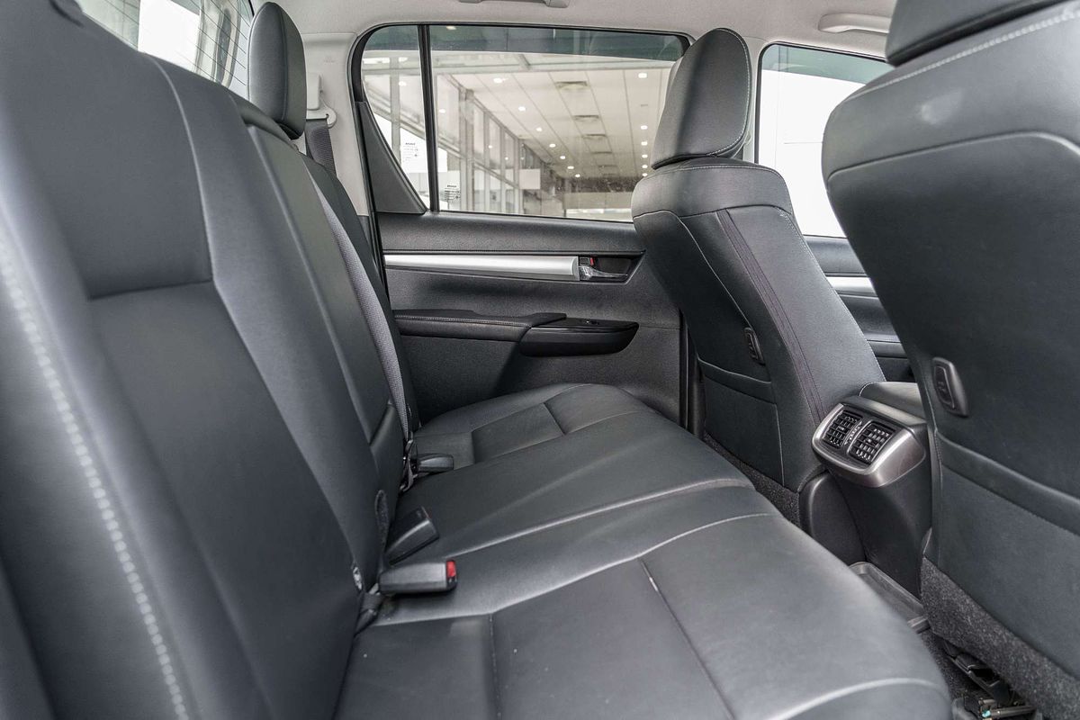 2017 Toyota Hilux SR5 GUN126R 4X4