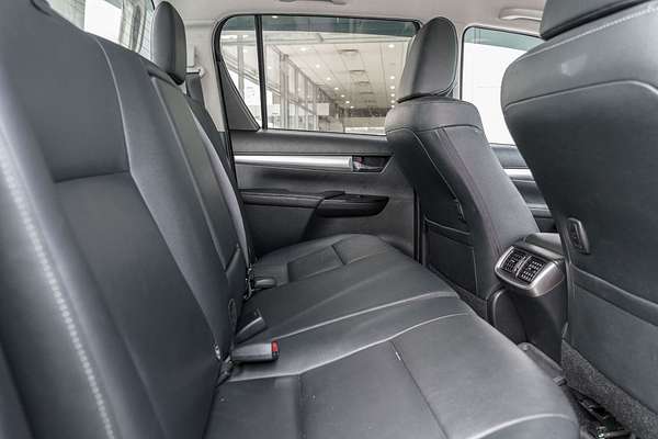 2017 Toyota Hilux SR5 GUN126R 4X4