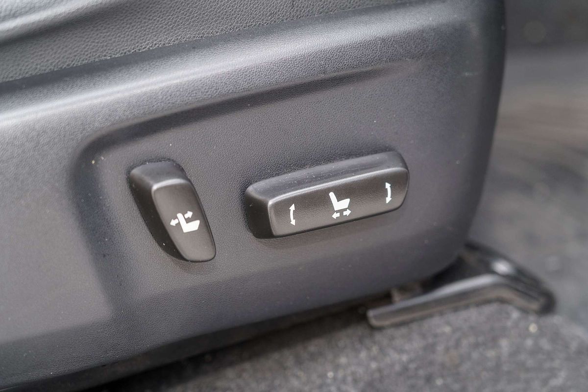 2017 Toyota Hilux SR5 GUN126R 4X4