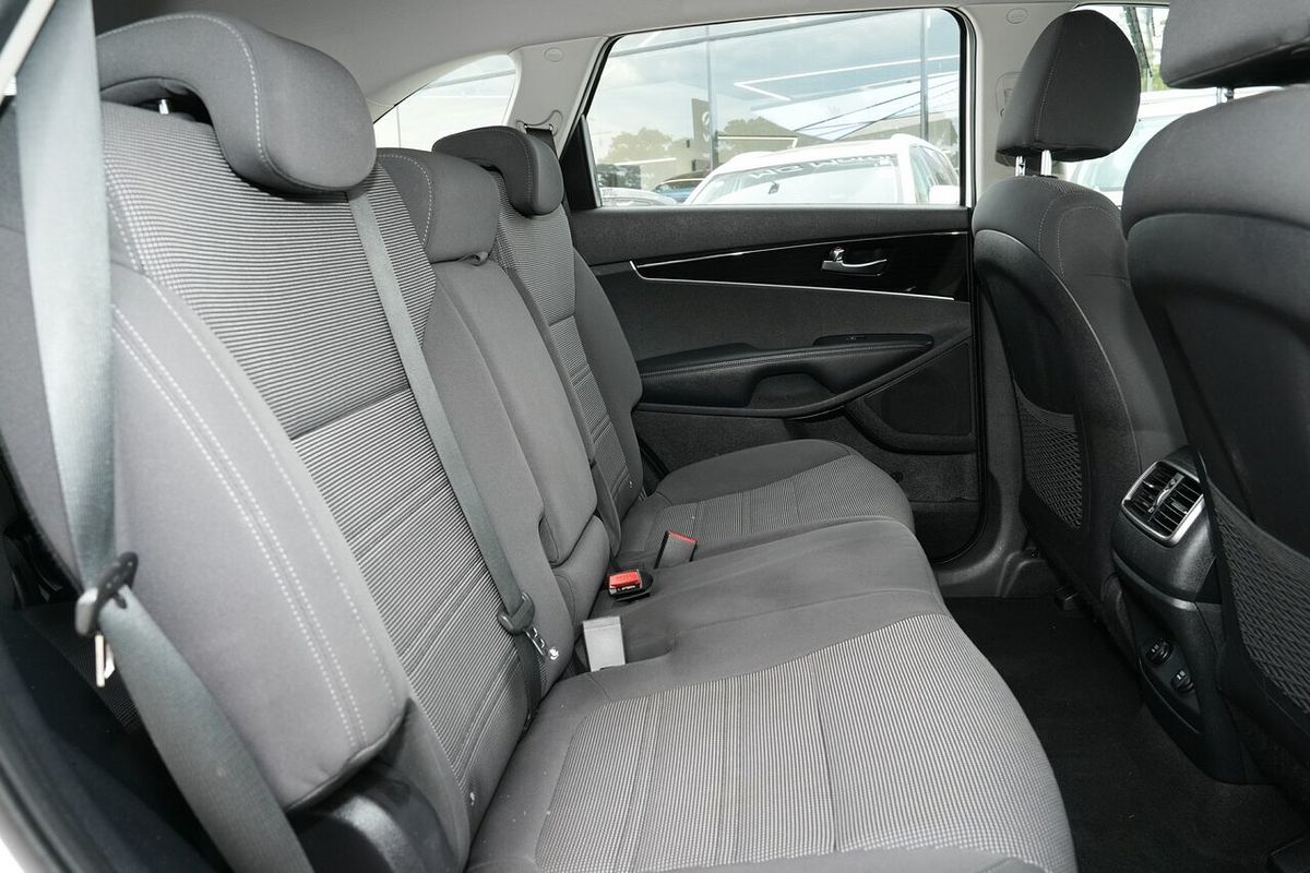 2017 Kia Sorento Si UM