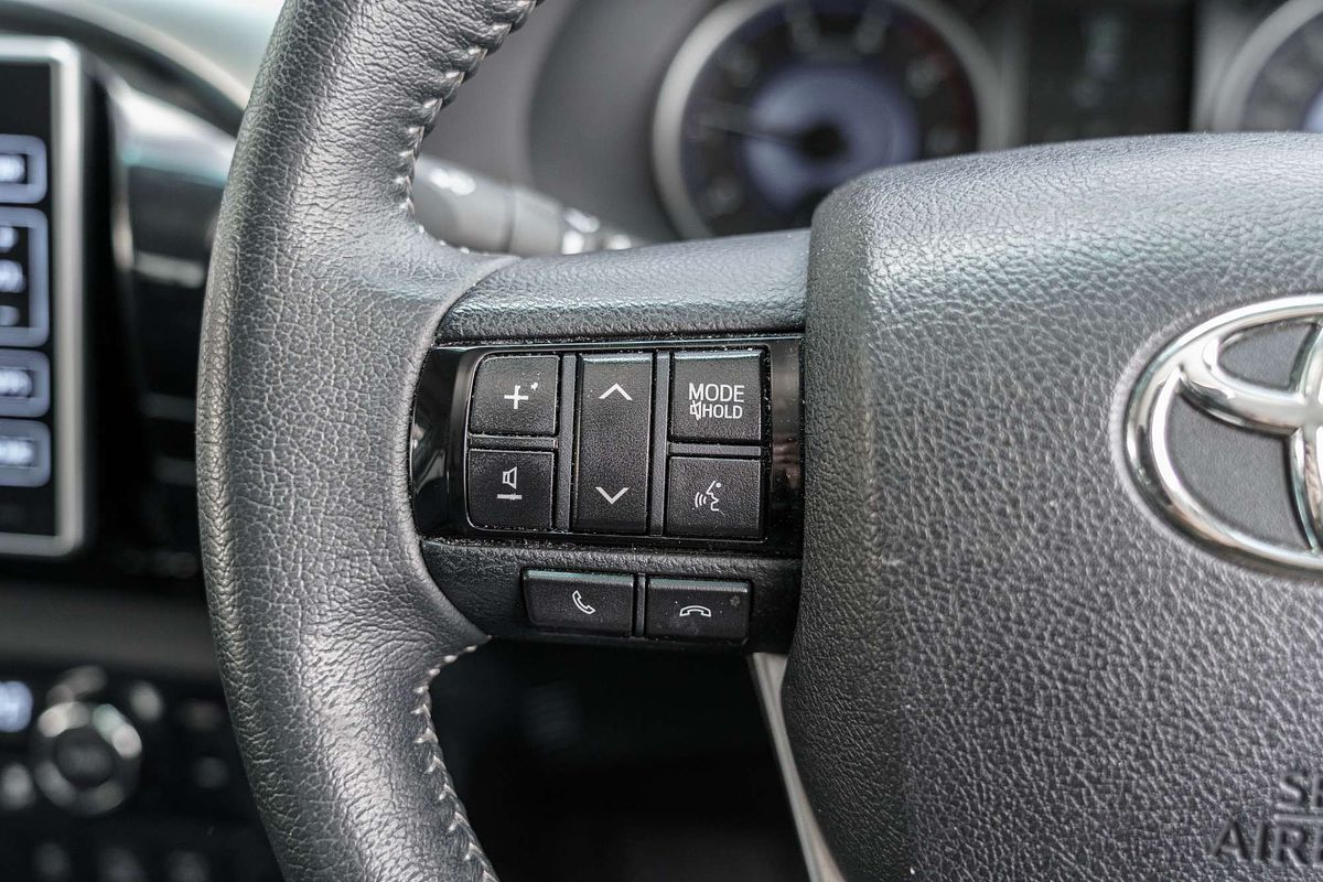 2017 Toyota Hilux SR5 GUN126R 4X4