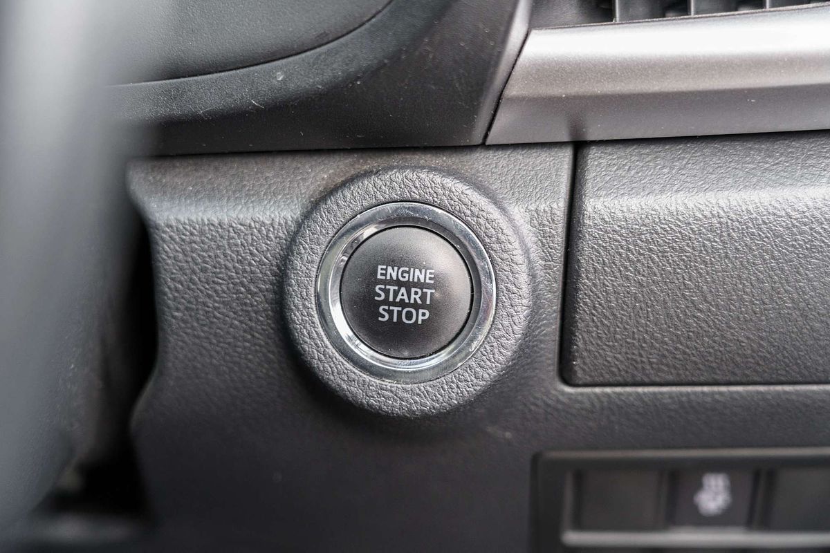 2017 Toyota Hilux SR5 GUN126R 4X4