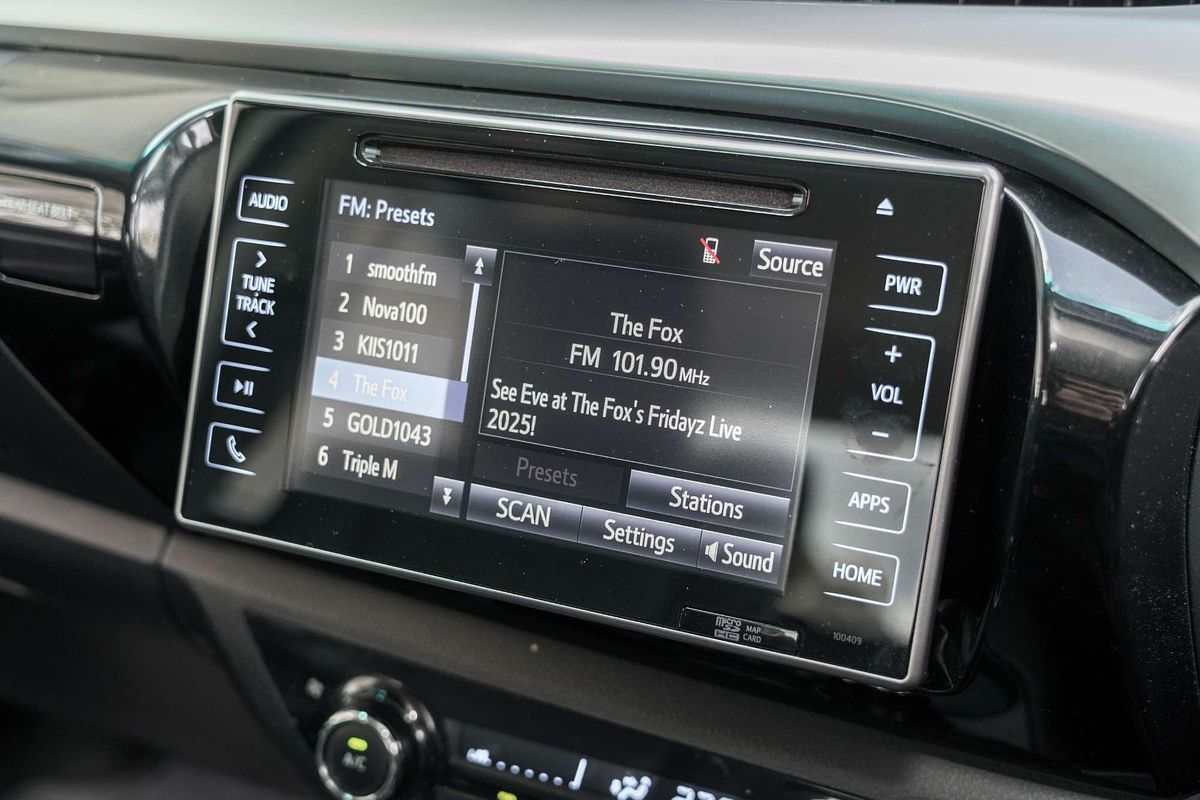 2017 Toyota Hilux SR5 GUN126R 4X4