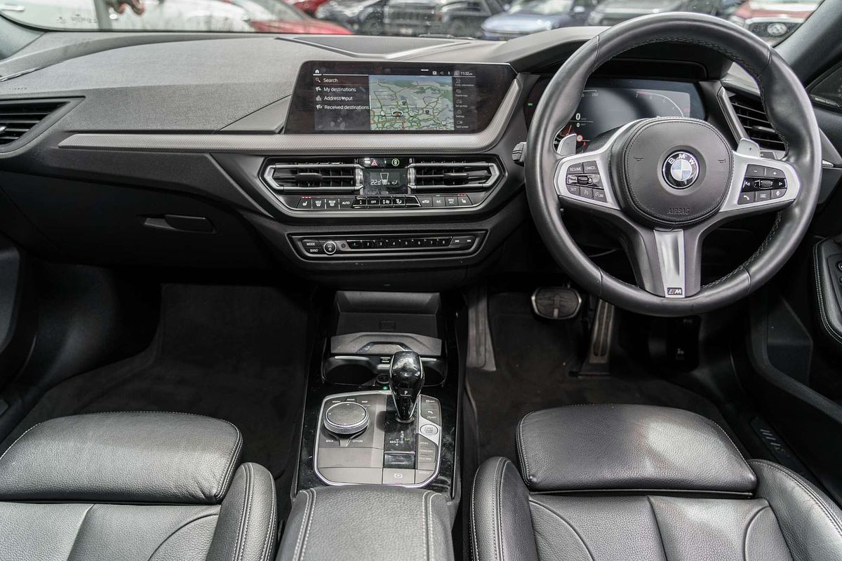 2022 BMW 2 Series 220i M Sport F44