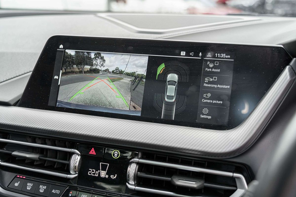 2022 BMW 2 Series 220i M Sport F44