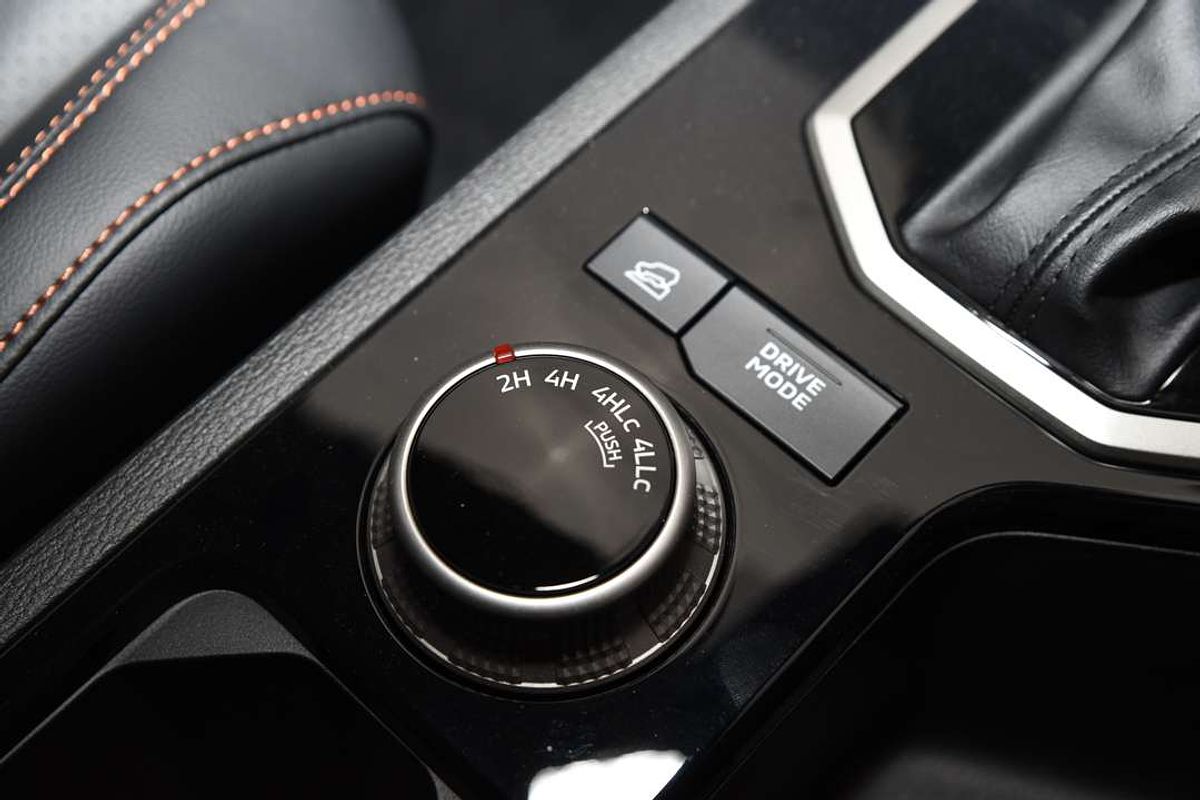 2025 Mitsubishi Triton GSR MV 4X4