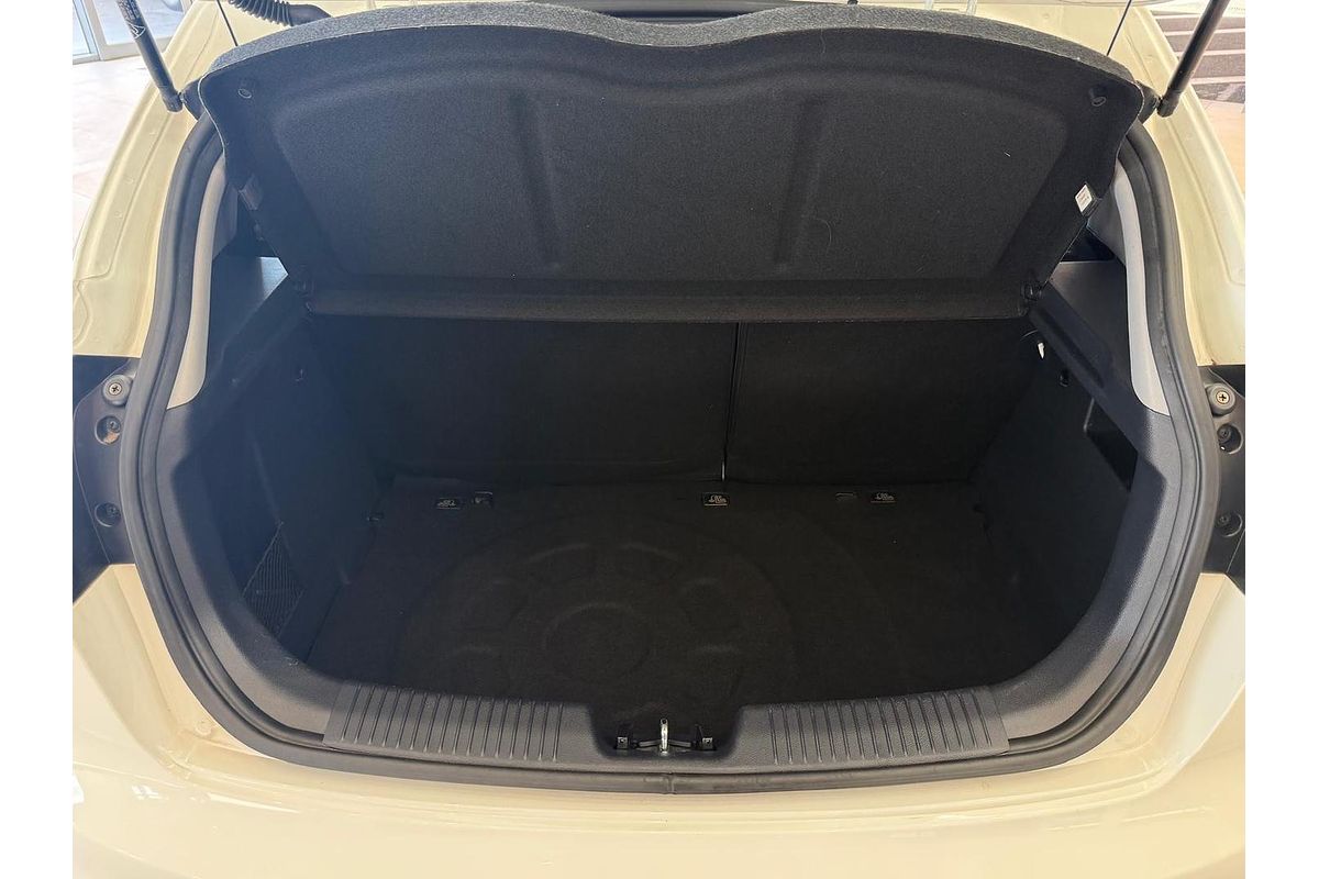 2013 Kia Rio S UB