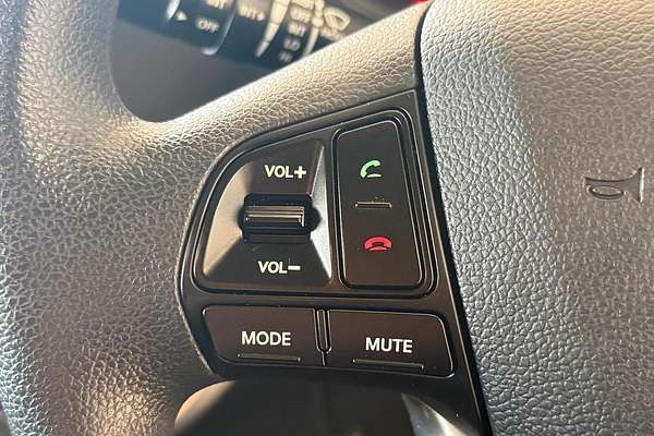 2013 Kia Rio S UB