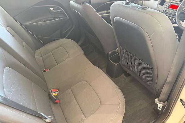 2013 Kia Rio S UB
