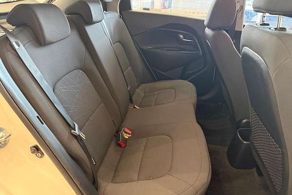 2013 Kia Rio S UB