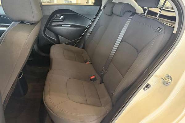 2013 Kia Rio S UB