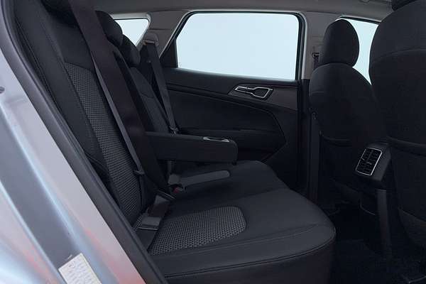 2022 Kia Sportage S NQ5