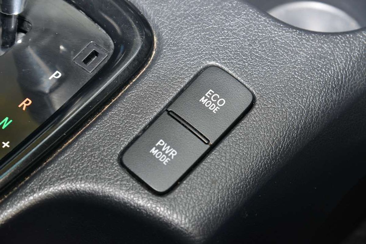 2020 Toyota Hilux Rugged X GUN126R 4X4