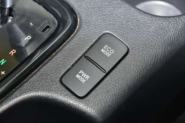 2020 Toyota Hilux Rugged X GUN126R 4X4