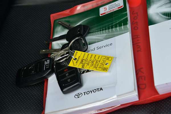 2020 Toyota Hilux Rugged X GUN126R 4X4
