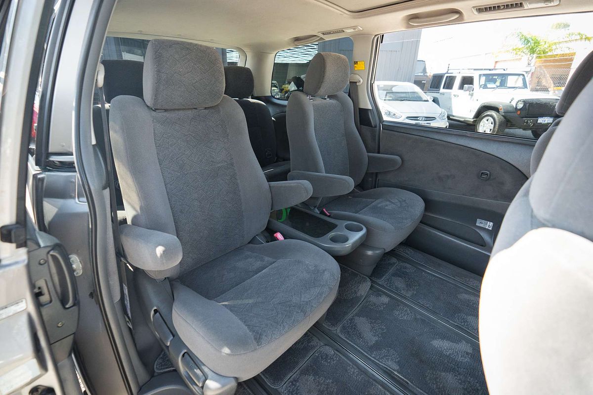 2005 Toyota Tarago GLX ACR30R