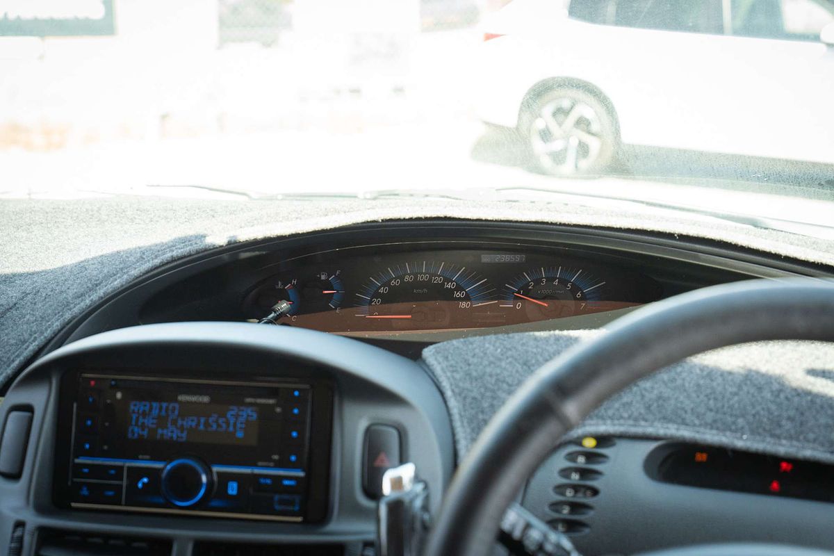 2005 Toyota Tarago GLX ACR30R