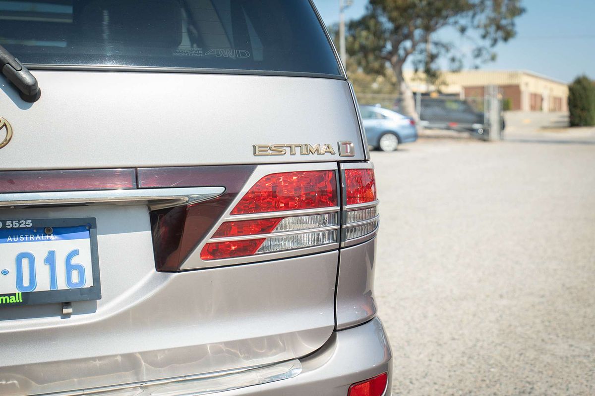 2005 Toyota Tarago GLX ACR30R