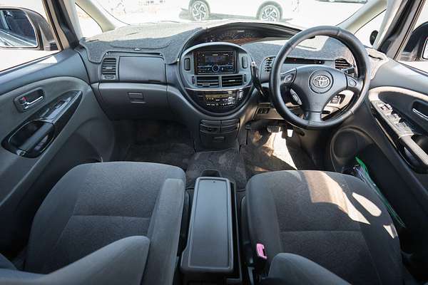 2005 Toyota Tarago GLX ACR30R