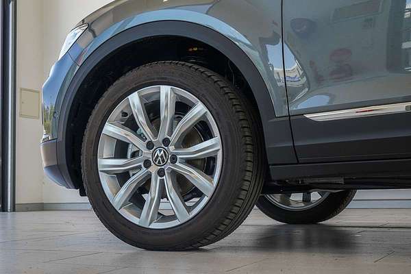 2025 Volkswagen T-Roc 110TSI Style D11