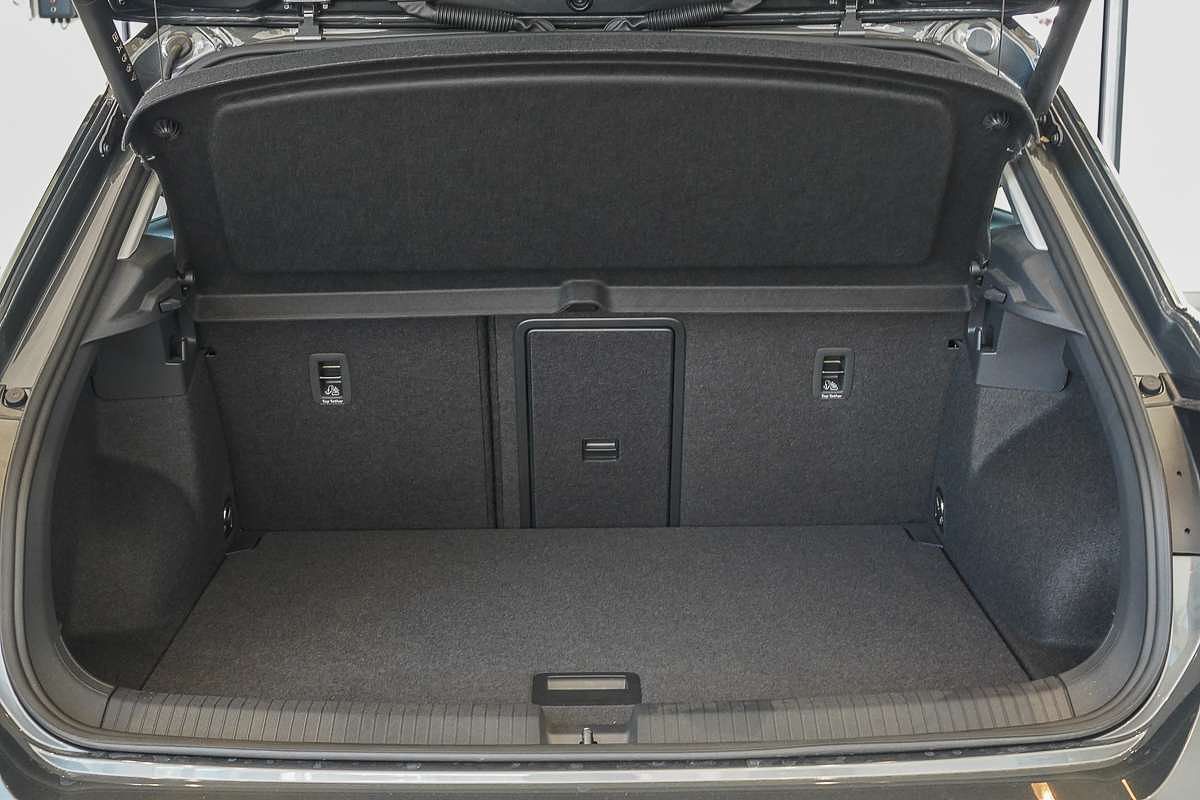 2025 Volkswagen T-Roc 110TSI Style D11