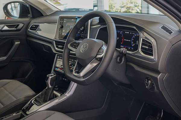 2025 Volkswagen T-Roc 110TSI Style D11