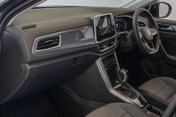 2025 Volkswagen T-Roc 110TSI Style D11