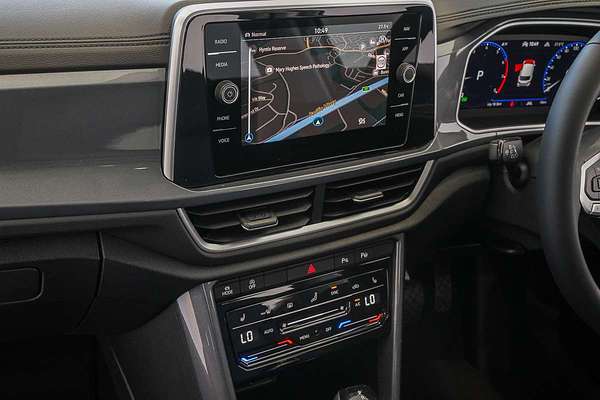 2025 Volkswagen T-Roc 110TSI Style D11