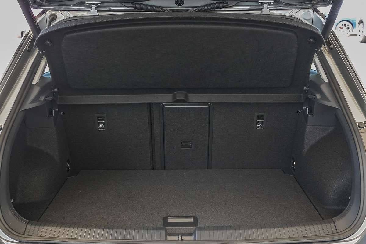 2025 Volkswagen T-Roc 110TSI Style D11