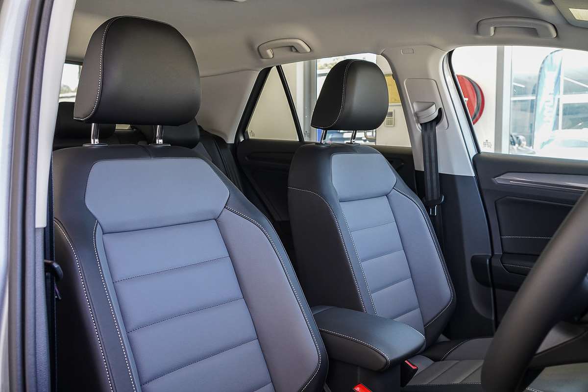 2025 Volkswagen T-Roc 110TSI Style D11