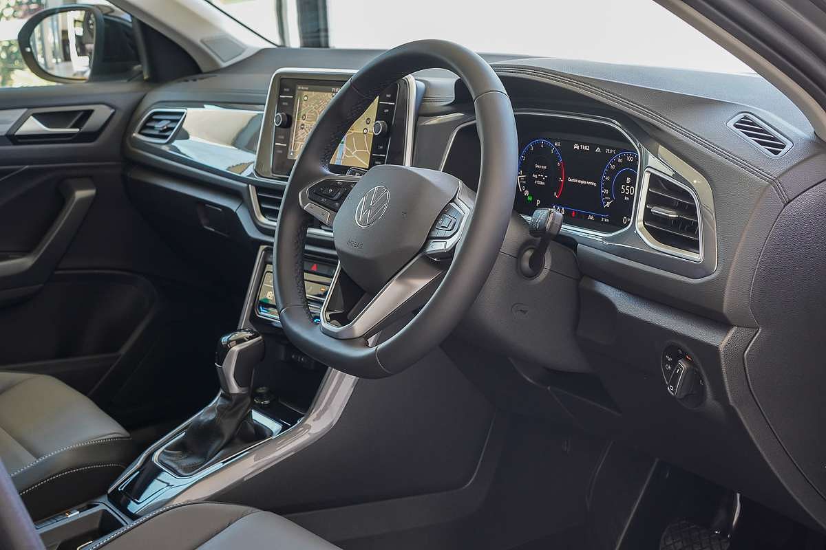 2025 Volkswagen T-Roc 110TSI Style D11